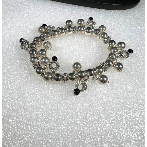 Silver Tone Black Sparkly Beaded Stretch Bracelet Deadstock New on Card Retro - Picture 2 of 13
